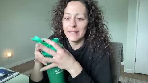 Snapshot of 420kc_couple chatting on 25, 6, 2026 KC420Couple online show from 25, 6, 2026