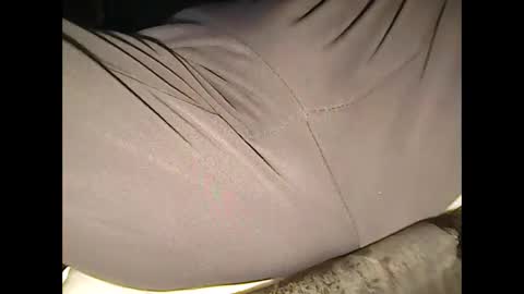 Snapshot of 4guy200 chatting on 23, 11, 2025 4guy200 online show from 23, 11, 2025