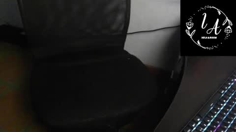 Ixela online show from 5, 2, 2025