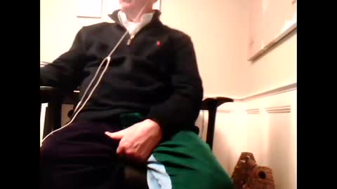 Snapshot of 4uguys chatting on 1, 1, 2025 4uguys online show from 1, 1, 2025