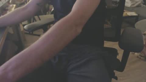 Snapshot of 64293boy chatting on 28, 1, 2025 64293boy online show from 28, 1, 2025