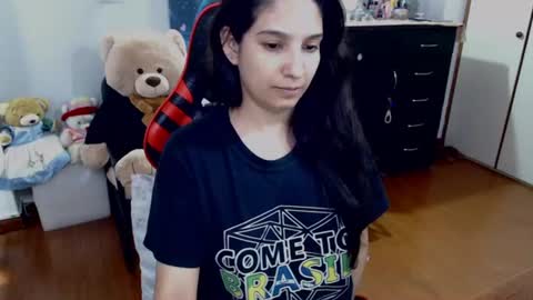 Snapshot of 69_shades chatting on 9, 6, 2026 lucero online show from 9, 6, 2026