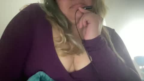 Snapshot of 69candyflowers chatting on 27, 1, 2025 69candyflowers online show from 27, 1, 2025