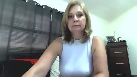 69naughtyempress69 online show from 26, 3, 2026