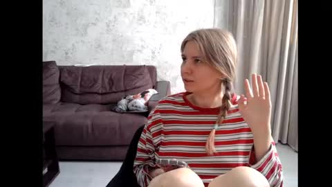 Snapshot of 69riley_reid69 chatting on 22, 4, 2026 69Riley Reid69 online show from 22, 4, 2026