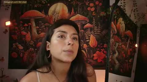 B R I E L A  online show from 28, 4, 2026