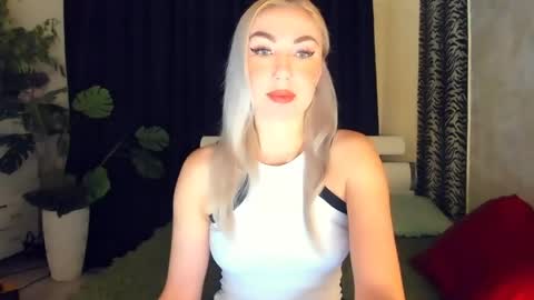 Snapshot of 6noangel66 chatting on 2, 5, 2026 SABOTAGE online show from 2, 5, 2026