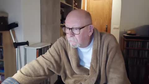  Papi  online show from 6, 2, 2025