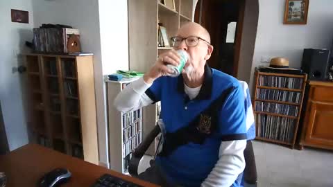  Papi  online show from 8, 4, 2026