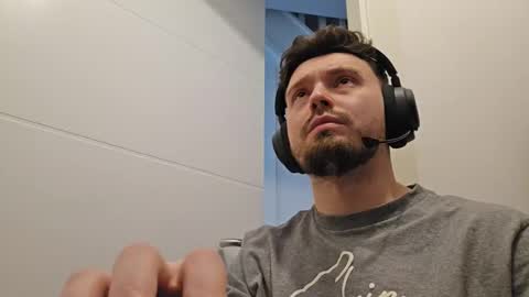 8inchdude93 online show from 16, 5, 2026