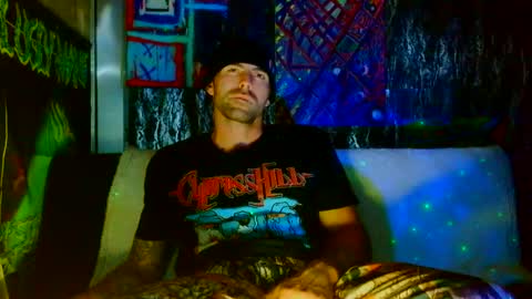 Snapshot of 8inspyder chatting on 19, 10, 2025 EvelDicknievel1 online show from 19, 10, 2025