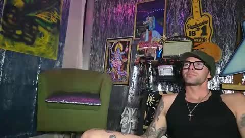 Snapshot of 8inspyder chatting on 8, 1, 2026 EvelDicknievel1 online show from 8, 1, 2026