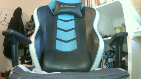 Snapshot of 90zero chatting on 17, 12, 2024 Arturo online show from 17, 12, 2024