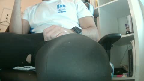 Snapshot of 90zero chatting on 11, 1, 2025 Arturo online show from 11, 1, 2025