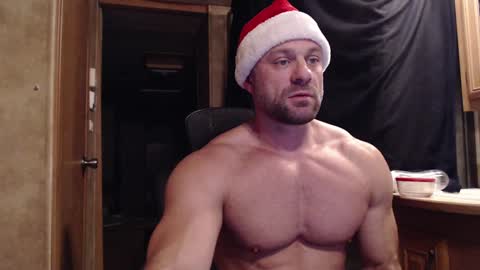 Snapshot of 9fat_inches chatting on 8, 12, 2024 9 fat inches online show from 8, 12, 2024