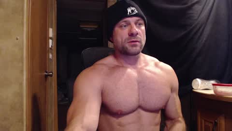 Snapshot of 9fat_inches chatting on 18, 12, 2024 9 fat inches online show from 18, 12, 2024