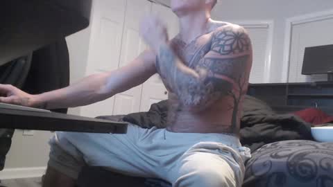 9inchbulll online show from 6, 1, 2025