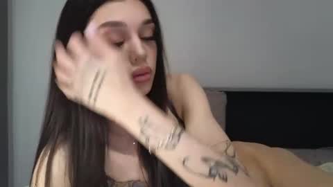 Snapshot of 9west chatting on 9, 6, 2026 KARINA online show from 9, 6, 2026