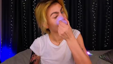 Willow online show from 3, 4, 2026