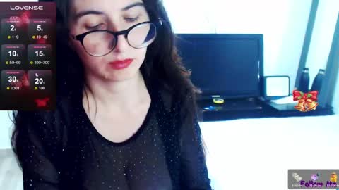 Snapshot of _a_r_y_ chatting on 10, 12, 2024 ARY online show from 10, 12, 2024