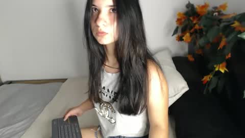 _abrill_20 online show from 18, 10, 2025