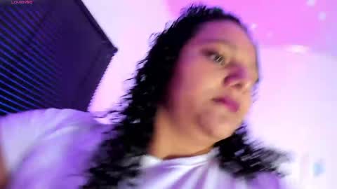 _aithanaa_ online show from 11, 4, 2026