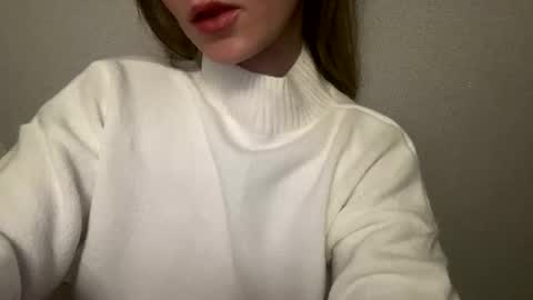 Snapshot of _alinasnow chatting on 4, 2, 2025 Alina Snow online show from 4, 2, 2025