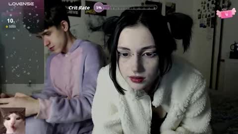 Charlotte and Alex online show from 4, 11, 2025