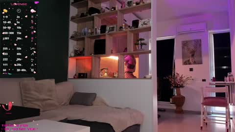 Mia online show from 16, 1, 2025