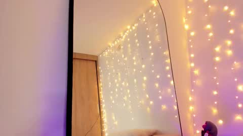 _allisongomez online show from 17, 12, 2025