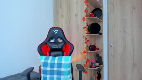 Snapshot of _amanda_seyfried19 chatting on 14, 11, 2025 AMANDA online show from 14, 11, 2025