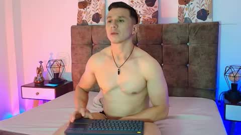 _andrewfalcon2 online show from 24, 9, 2025