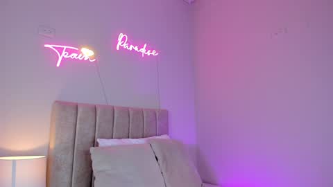 ngela  online show from 4, 2, 2025