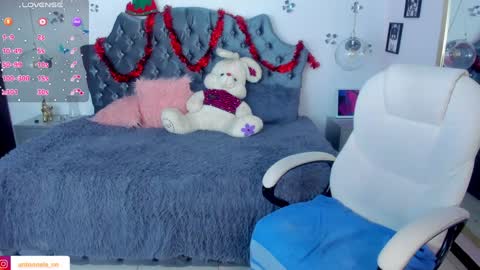 antonnela online show from 30, 12, 2024