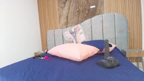 Snapshot of _arle_ chatting on 4, 12, 2025 Arlet online show from 4, 12, 2025