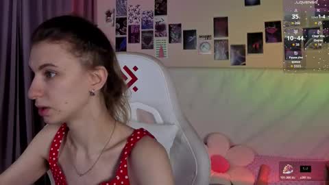 _ash_leyy_ online show from 23, 3, 2026
