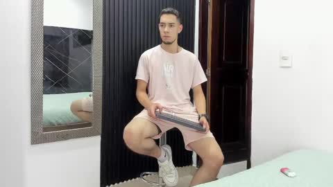 Snapshot of _axel_09 chatting on 23, 4, 2026 _axel_09 online show from 23, 4, 2026