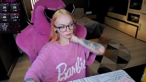 Snapshot of _black_fox__ chatting on 19, 4, 2026 Olivia Subscribe to my Fansly - online show from 19, 4, 2026