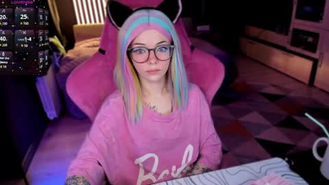 Snapshot of _black_fox__ chatting on 22, 4, 2026 Olivia Subscribe to my Fansly - online show from 22, 4, 2026