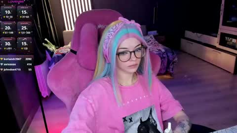 Snapshot of _black_fox__ chatting on 16, 5, 2026 Olivia Subscribe to my Fansly - online show from 16, 5, 2026