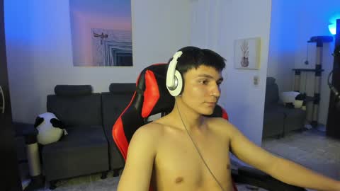 Snapshot of _blakee chatting on 28, 12, 2024 B L A K E online show from 28, 12, 2024