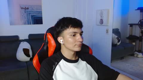 Snapshot of _blakee chatting on 25, 2, 2025 B L A K E online show from 25, 2, 2025