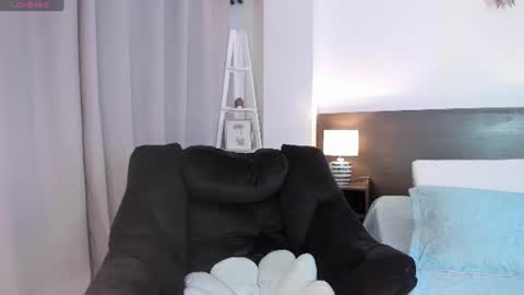 Snapshot of _bleuelune chatting on 13, 6, 2026 Mary online show from 13, 6, 2026