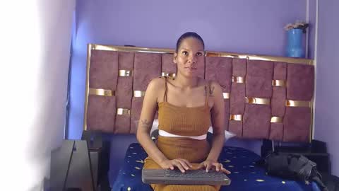 Snapshot of _caroline34 chatting on 28, 11, 2025 Caroline online show from 28, 11, 2025