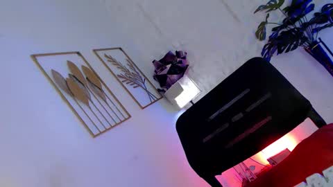 Snapshot of _caroline69 chatting on 20, 10, 2025 Caroline online show from 20, 10, 2025