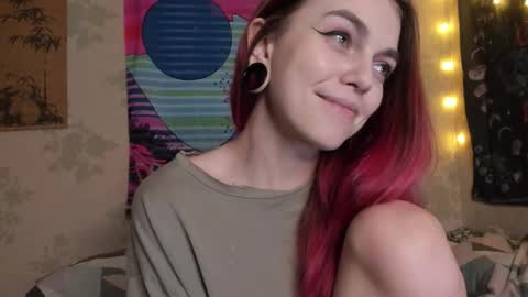 Caroline online show from 4, 3, 2025