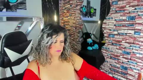 Snapshot of _casandra11 chatting on 5, 1, 2025 _casandra11 online show from 5, 1, 2025