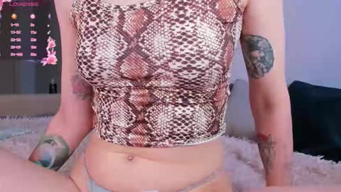 Snapshot of _ccrystaa_ chatting on 19, 9, 2025 Christina Chris online show from 19, 9, 2025