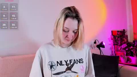 Christina Chris online show from 25, 4, 2026