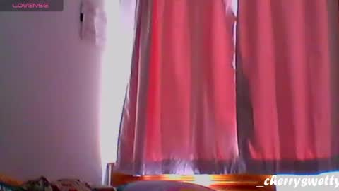 Snapshot of _cherrysweetie_ chatting on 14, 7, 2026 Cherry Moon online show from 14, 7, 2026